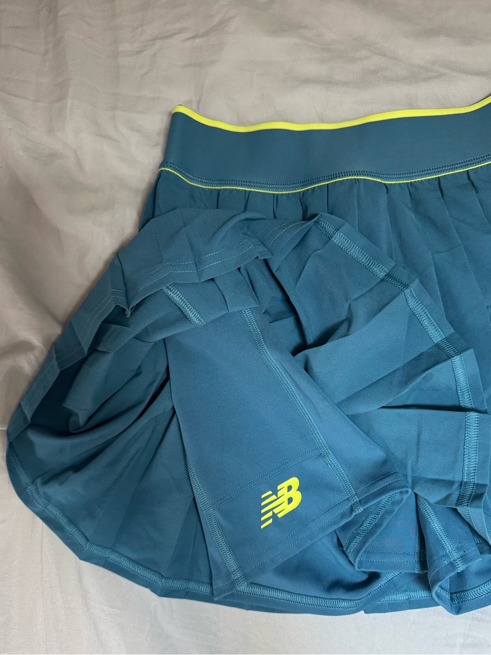 New Balance Teal Athletic Skort with Neon Yellow Trim